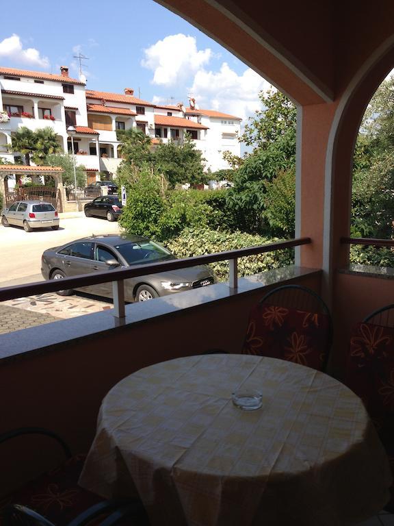 Apartments Zdjelar Poreč Habitación foto