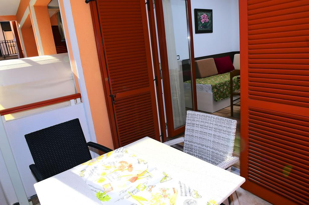 Apartments Zdjelar Poreč Exterior foto