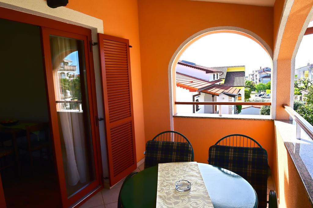 Apartments Zdjelar Poreč Exterior foto