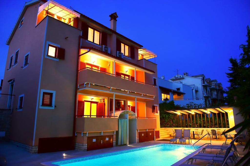 Apartments Zdjelar Poreč Exterior foto