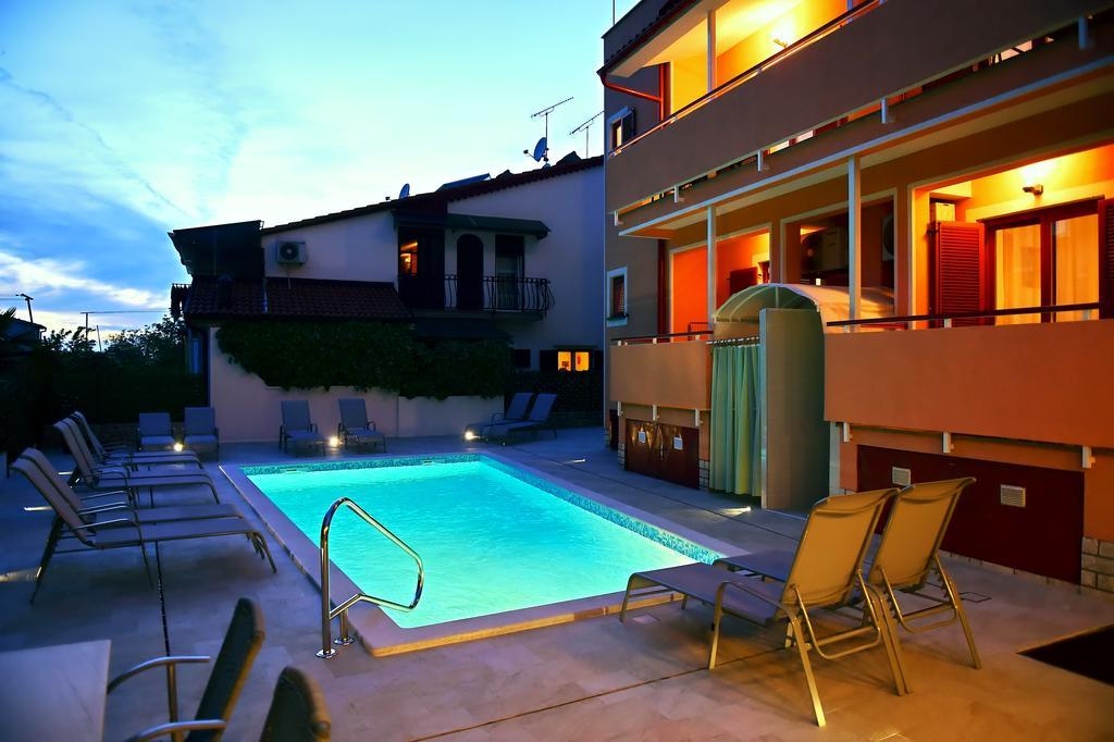 Apartments Zdjelar Poreč Exterior foto