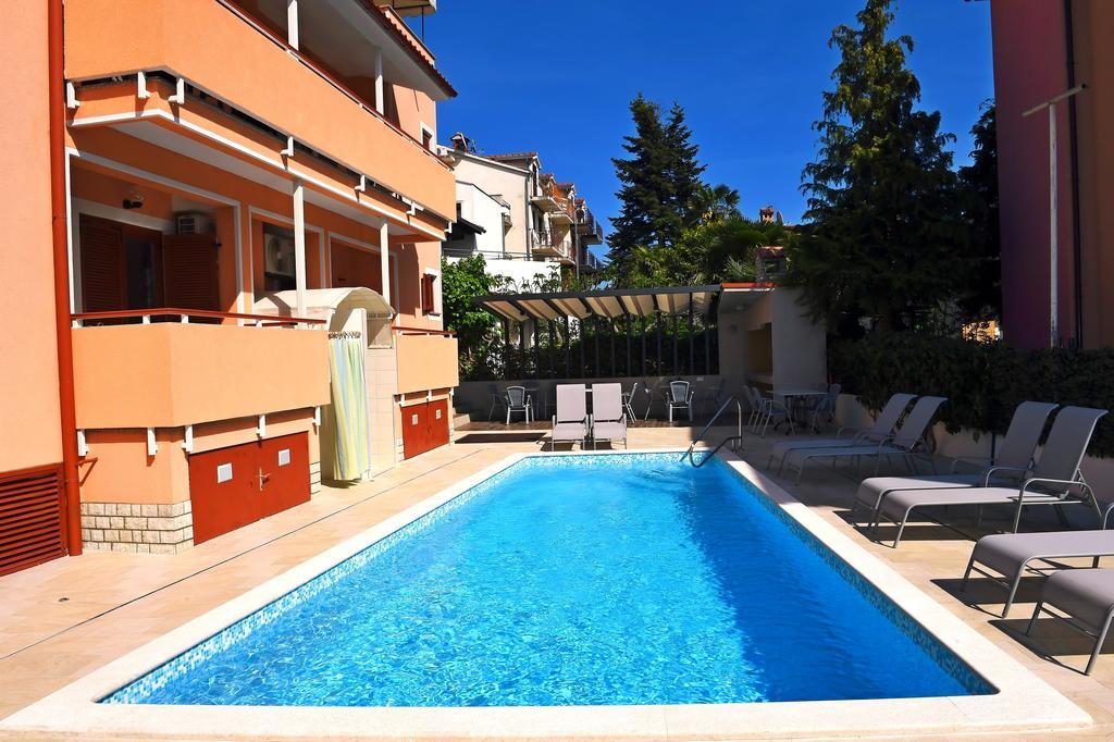 Apartments Zdjelar Poreč Exterior foto