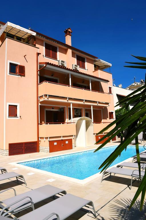 Apartments Zdjelar Poreč Exterior foto
